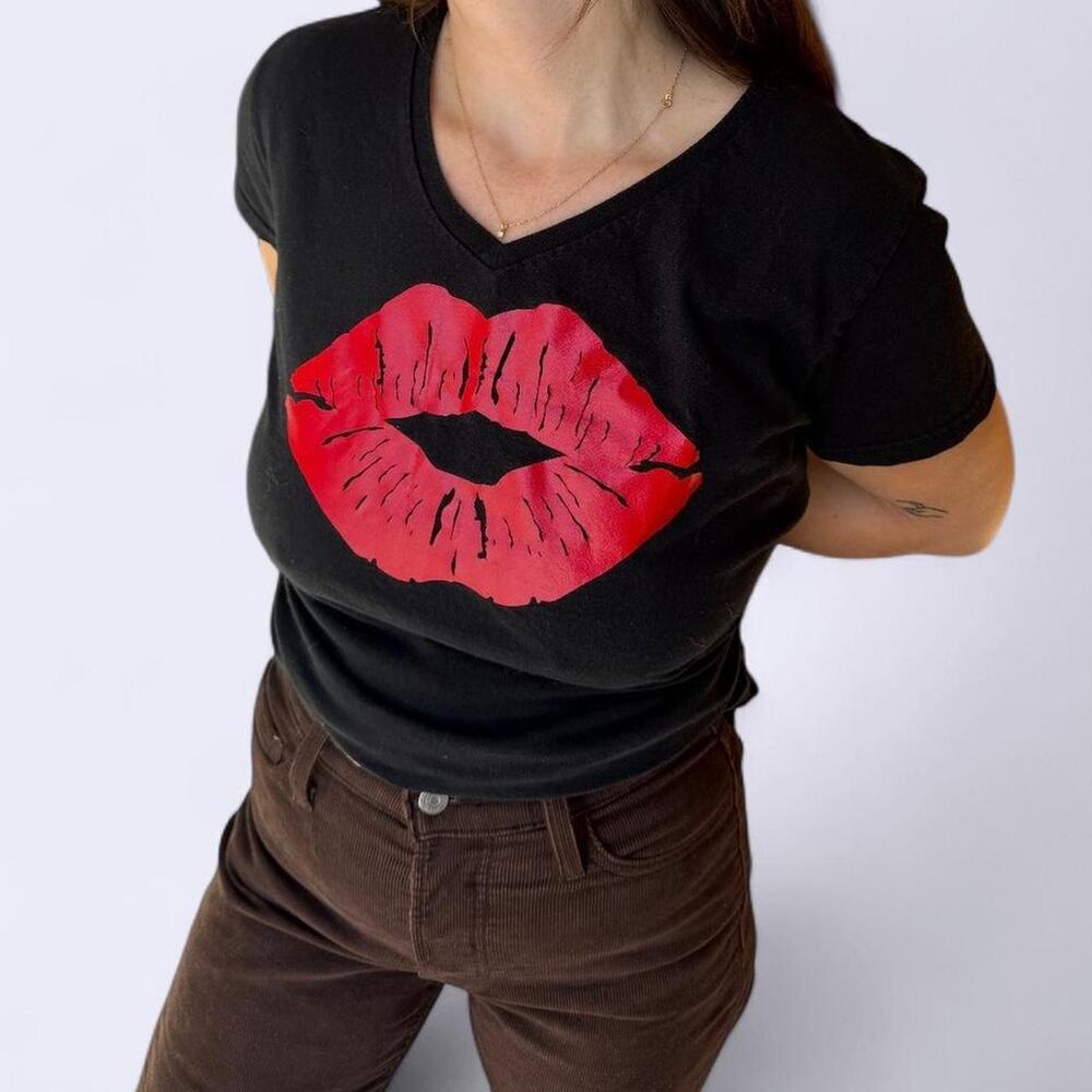 Valentines shirt black cotton v-neck women's large